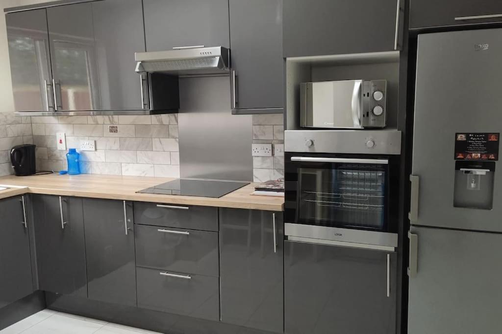Studio With Private Kitchen 都柏林 外观 照片